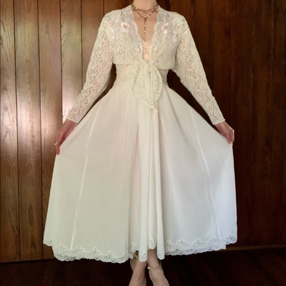 Dramatic 1980s Peignoir, Full Length, Lace Tie Front, Flora Nikrooz - Picture 3 of 16